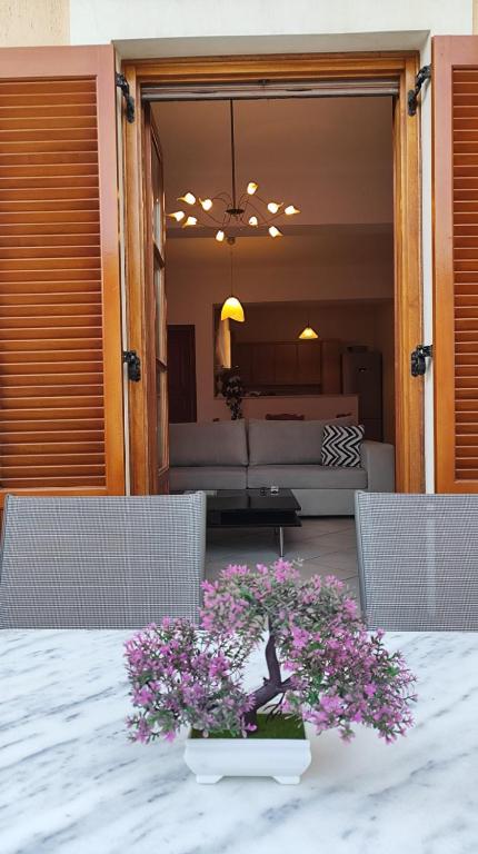 Posezení v ubytování GDE Spetses 3BR apartment1