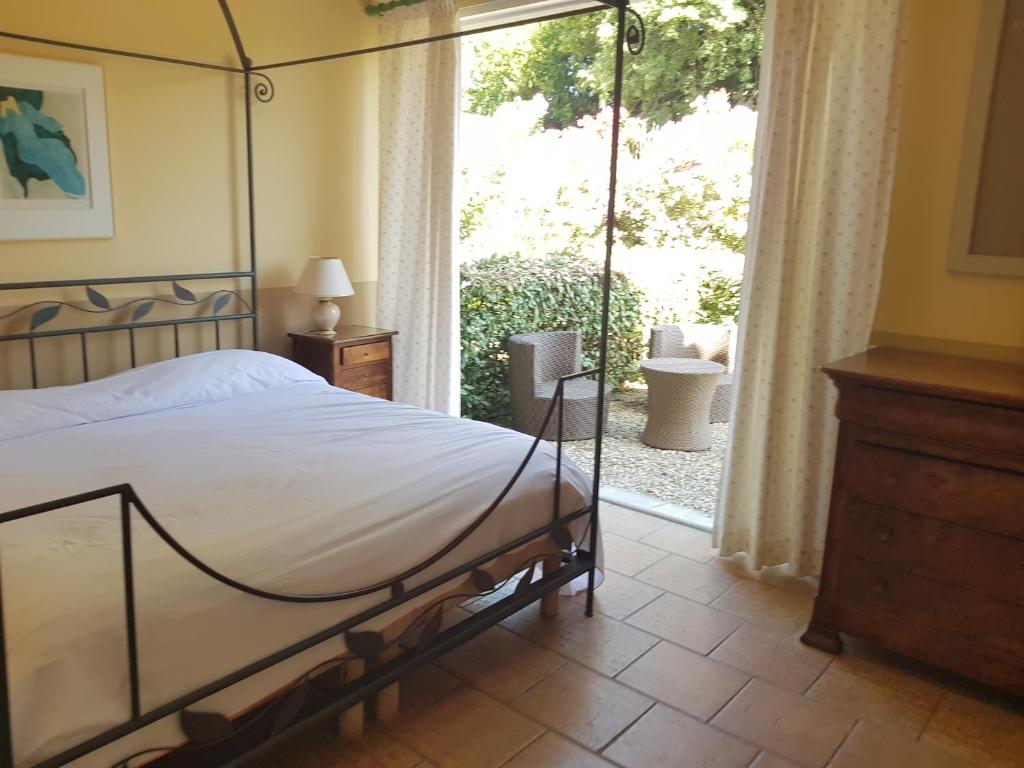 MAS DES FIGUES -très calme- Certifié Biologique FRBio10-Parc Naturel écologique vivant- piscine 12x6-Copieux brunch paysan méditerranéen du jardin cuisine maison huile d'olive-Agritourisme-Alpilles-Saint Rémy de Provence- du 30 avril au 20 septembre 2026- - 13