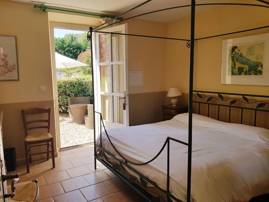 MAS DES FIGUES -très calme- Certifié Biologique FRBio10-Parc Naturel écologique vivant- piscine 12x6-Copieux brunch paysan méditerranéen du jardin cuisine maison huile d'olive-Agritourisme-Alpilles-Saint Rémy de Provence- du 30 avril au 20 septembre 2026- - 14