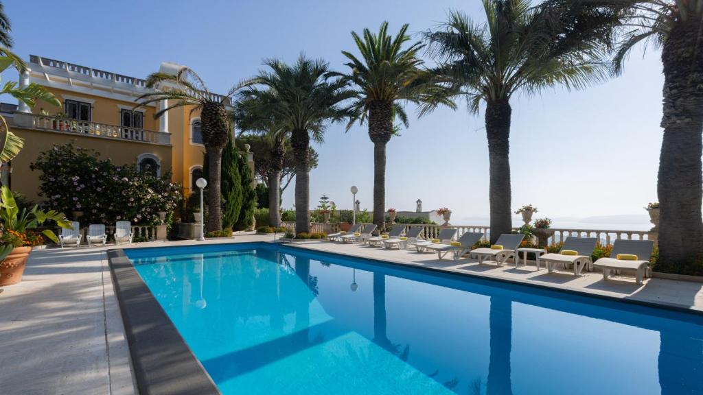 Πισίνα στο ή κοντά στο VILLA CARINA 12, Emma Villas