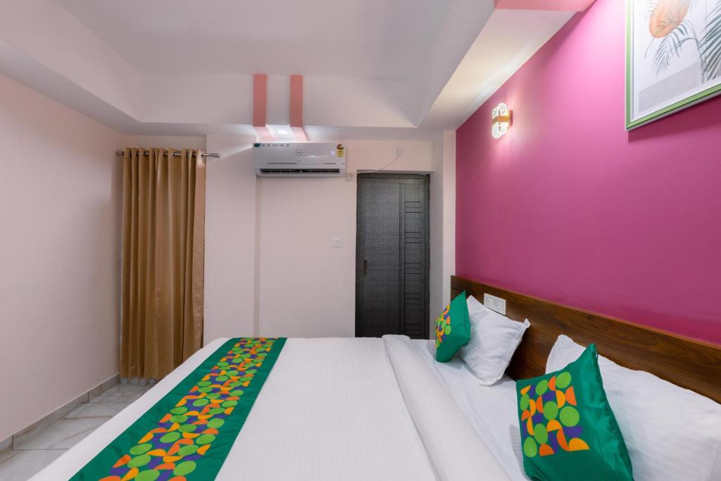 Voodi või voodid majutusasutuse Treebo Airsuite Airport Hotel toas