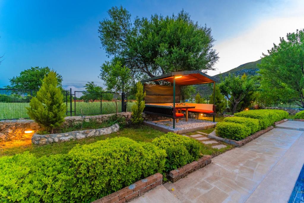 Zahrada ubytování Villa Doğa