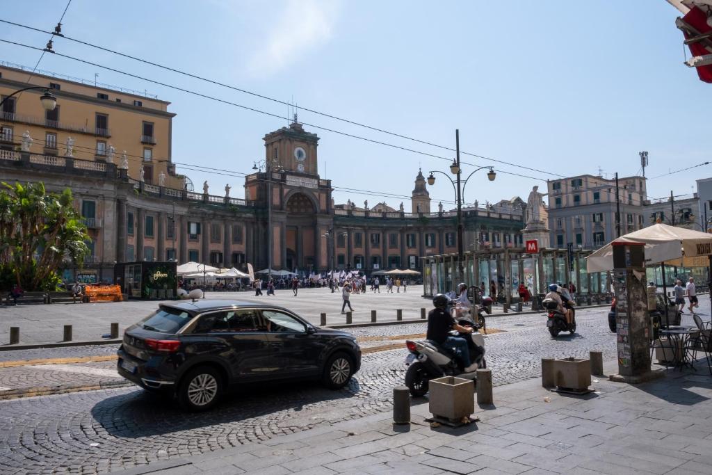 Goście zatrzymujący się w obiekcie Colibrì a Piazza Dante