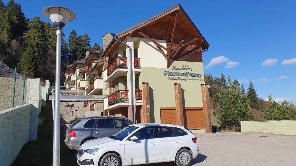 Apartment PineWood Lívia - Hizvo