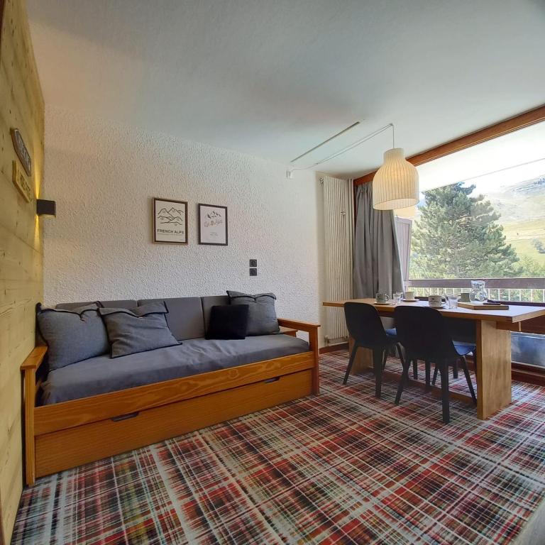 Photo de la galerie de l'établissement T2 Mountain with Pool & Direct Access to Slopes, à Les Deux Alpes