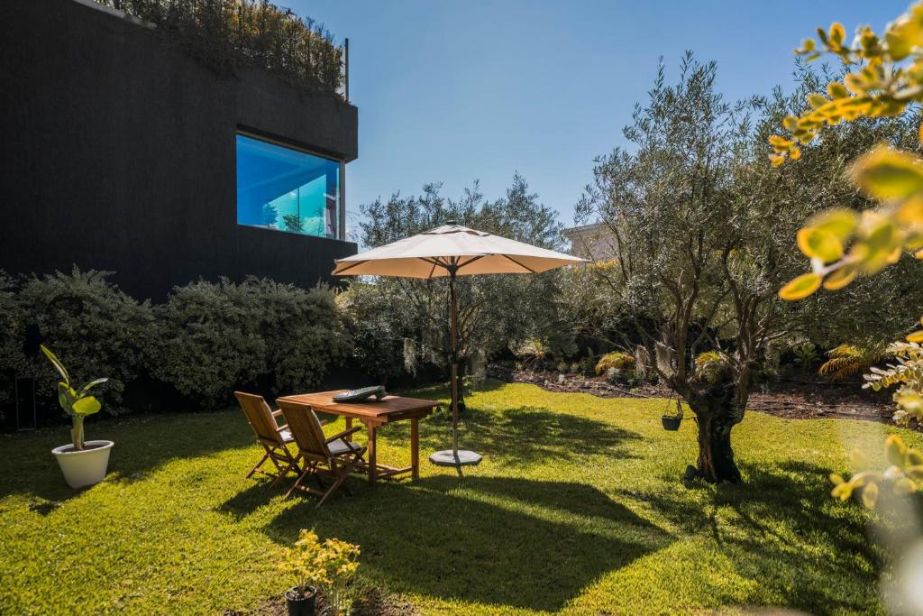 Savoy Residence Casa Branca III by an island apart