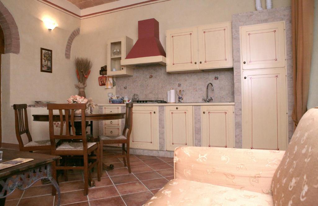 Kuchyň nebo kuchyňský kout v ubytování Agriturismo Renaccino