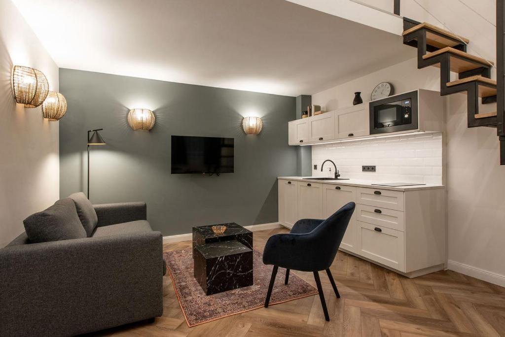 Budaguide A10 Central 1072 Budapest, Akácfa utca 10 kép - 1