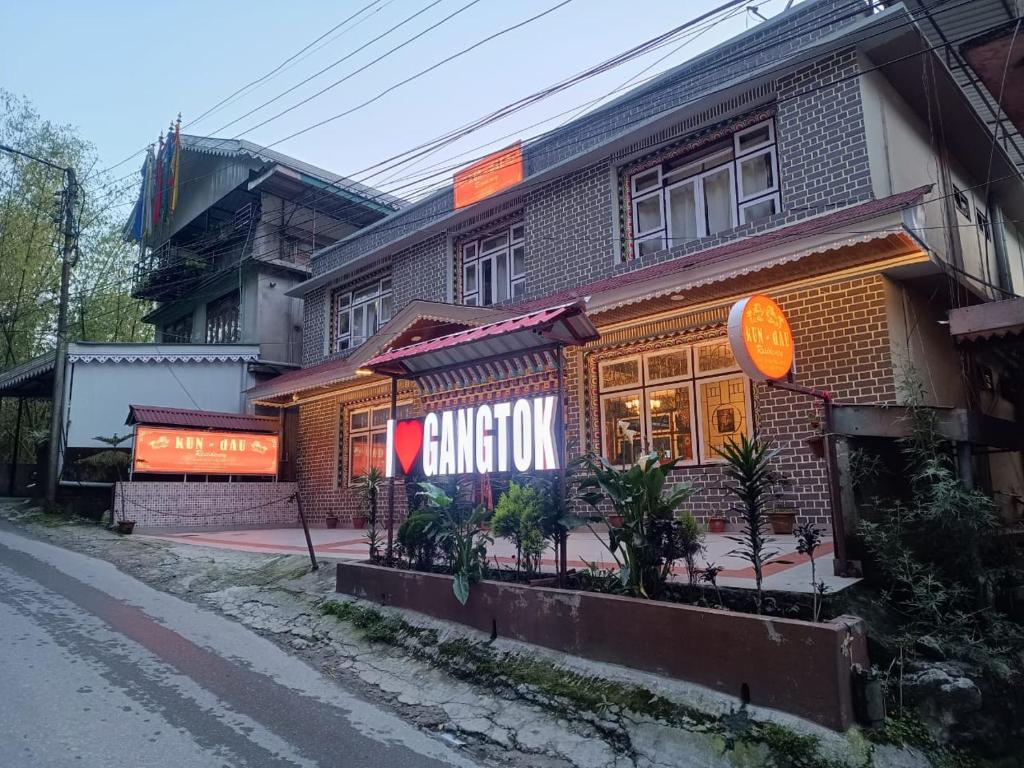 Budova, kde se hotel nachází
