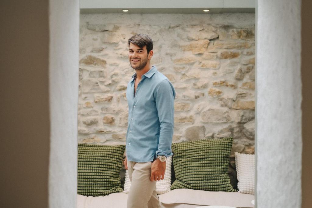 La Demeure de la Cité by Jean Bacou - 7