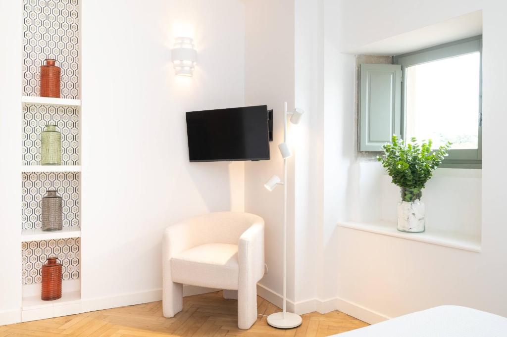 La Demeure de la Cité by Jean Bacou - 8