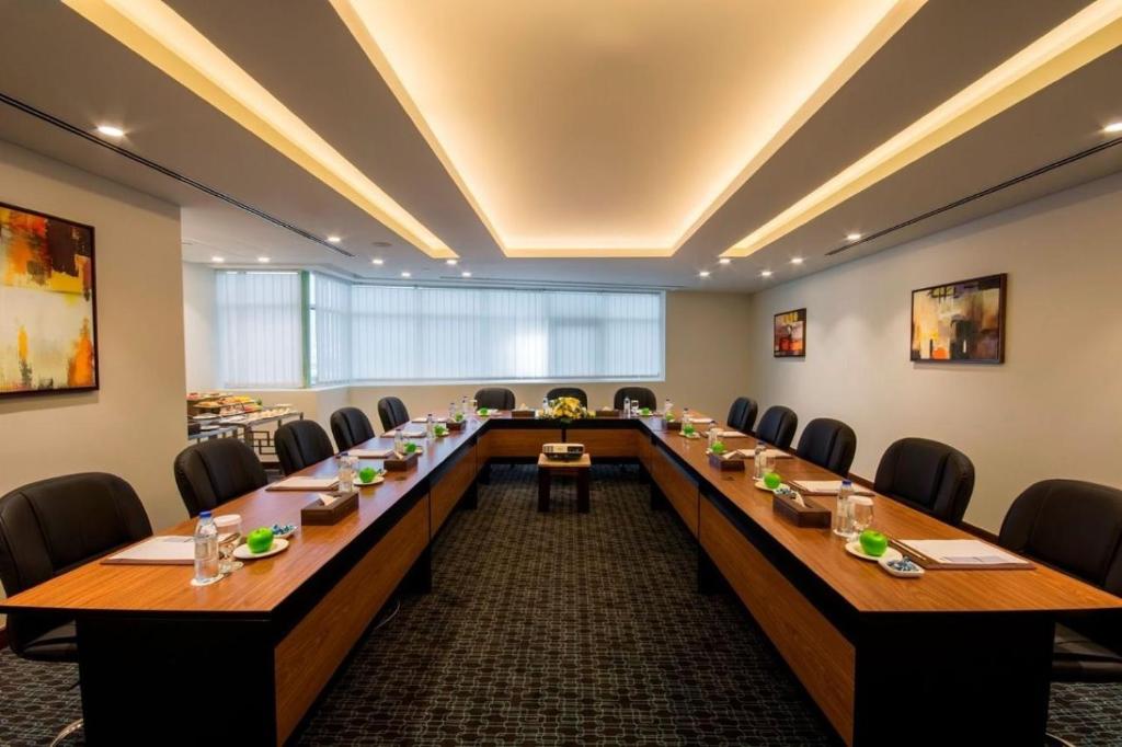 Golden Tulip Media Hotel - Resim 39