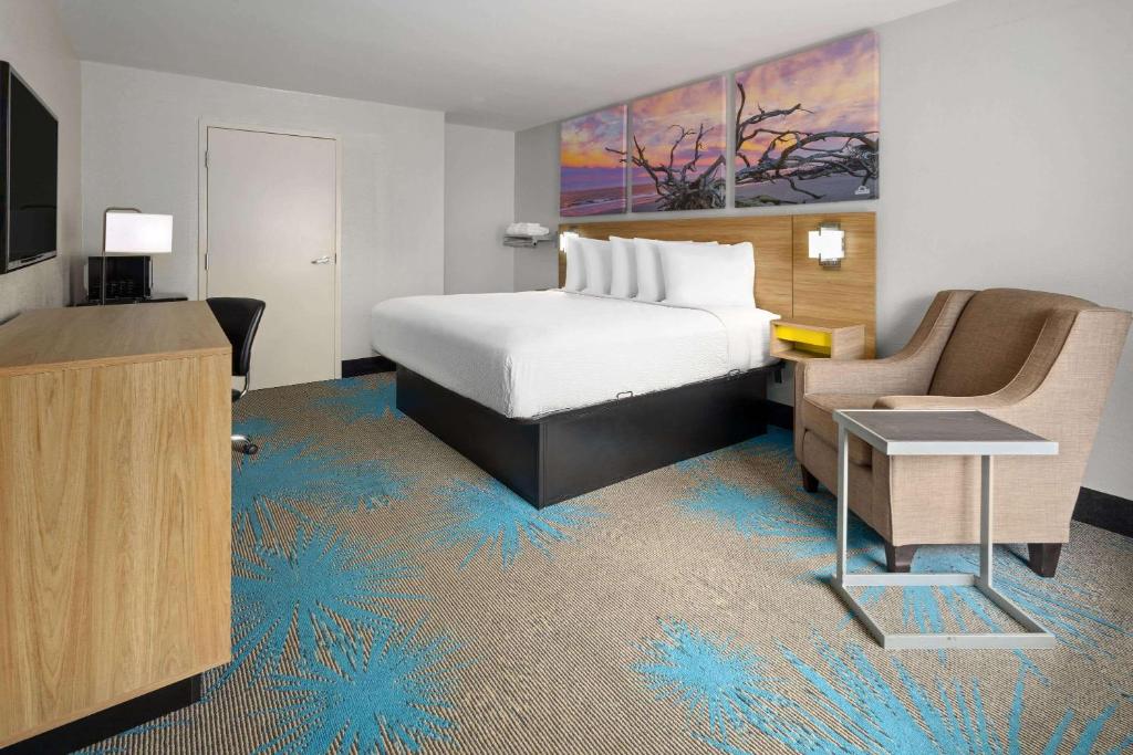 Days Inn by Wyndham Ladson Summerville Charleston - King Room - Mobiliteitstoegang/niet -roken