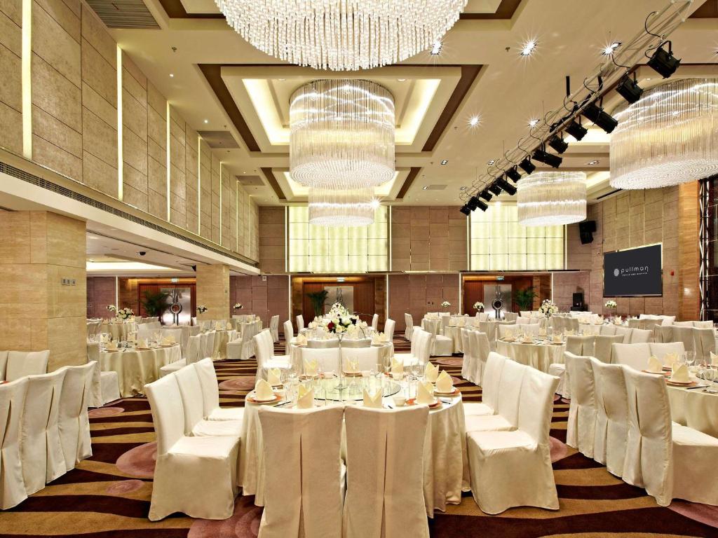 Restaurace v ubytování Pullman Xiamen Powerlong