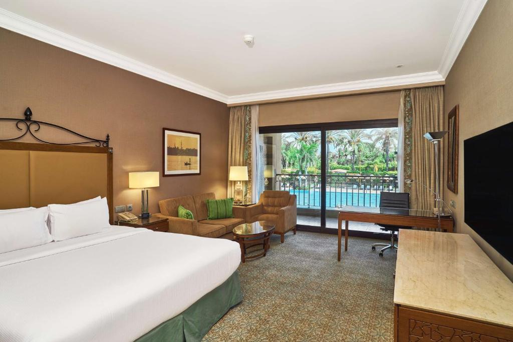 Hilton Alexandria King's Ranch Hotel - 9