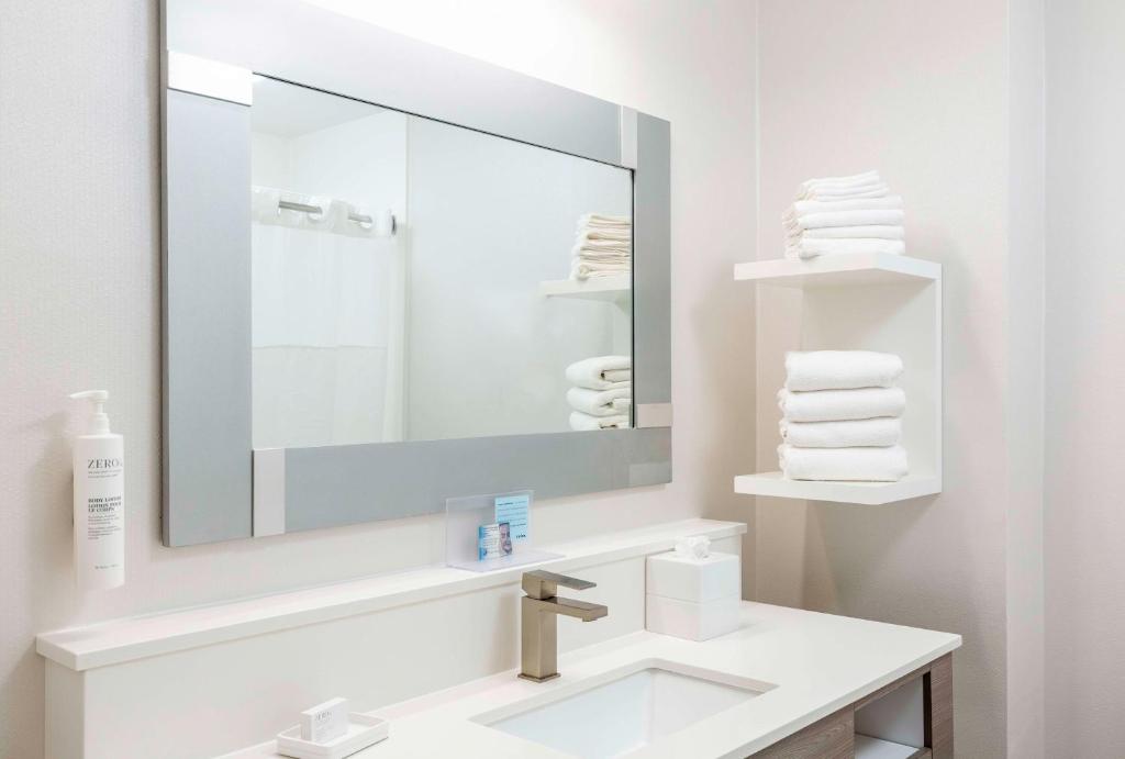 Hampton Inn East Windsor - King Studio - Niet -roken
