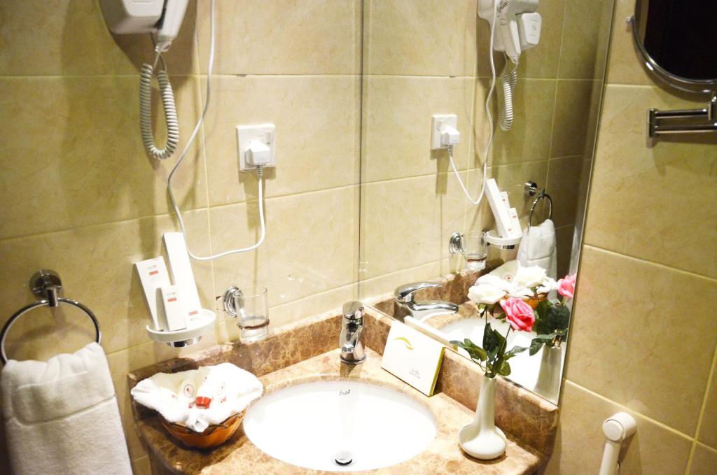BORJ AL DIYAFAH HOTEL