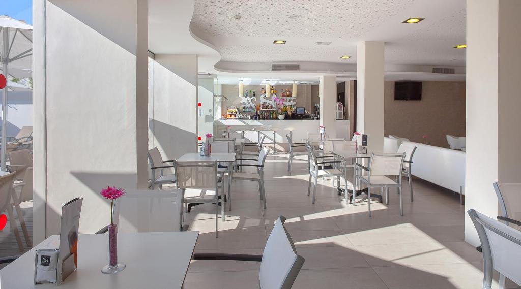 Posezení v ubytování Hotel RH Vinarós Aura