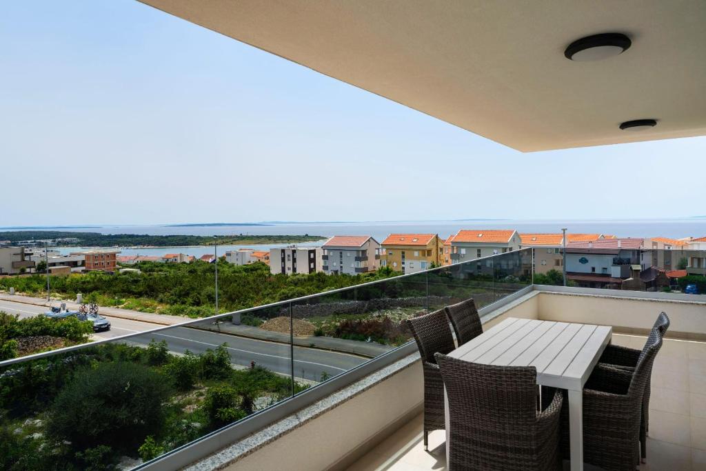 Sea View Apartments Ryta