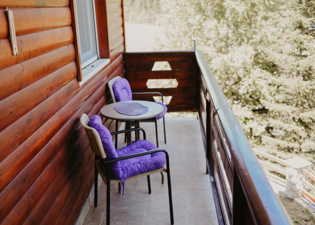 Balkón nebo terasa v ubytování Green Pine House