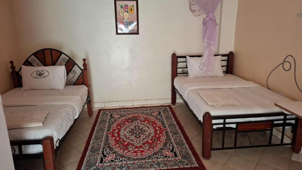 Hayat Guest House - Double Room With Extra Bed
