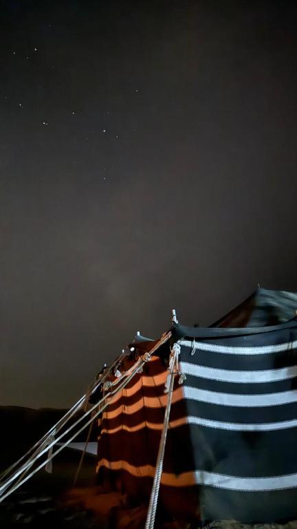 Afbeelding uit fotogalerij van Wahiba Bedouin Rustic Camp in Muntarib