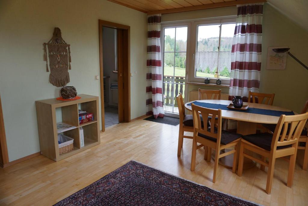 Foto sihtkohas Fichtach asuva majutusasutuse Waldhotel Weitblick galeriist