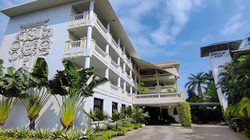 Budova, kde se hotel nachází