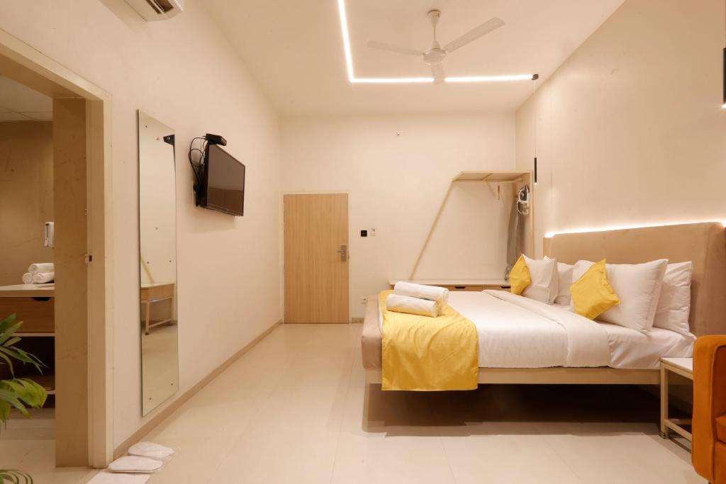 TV a/nebo společenská místnost v ubytování HOTEL VARUNA