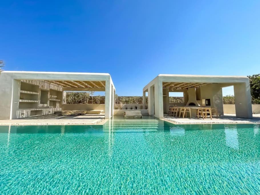 Gambar di galeri bagi Amaryl Seaside Residence di Glifades