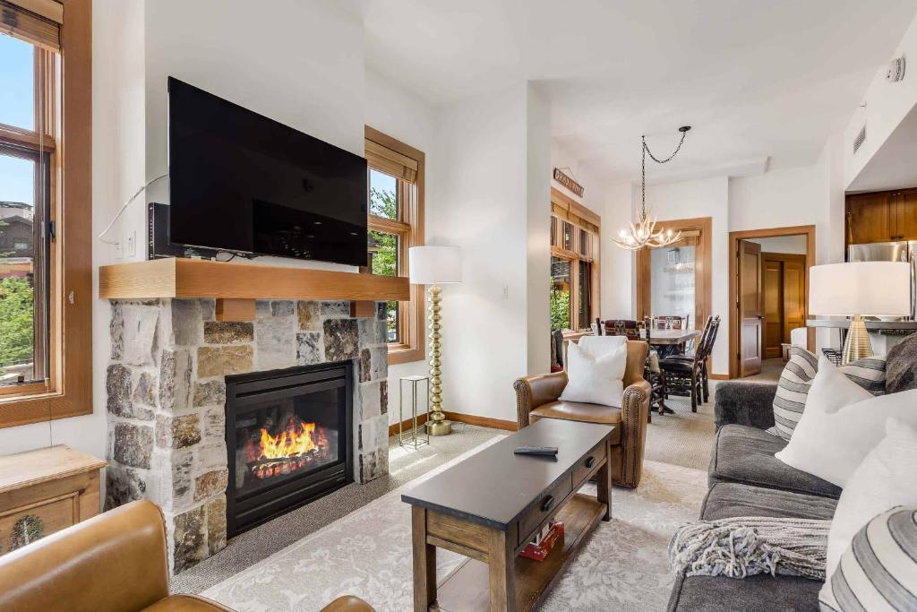 Capitol Peak Lodge 3220 by Snowmass Mountain Lodging, Snowmass (updated ...