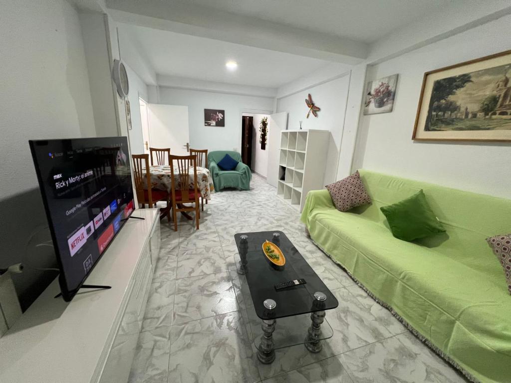 Μια τηλεόραση ή/και κέντρο ψυχαγωγίας στο Aparment villaverde