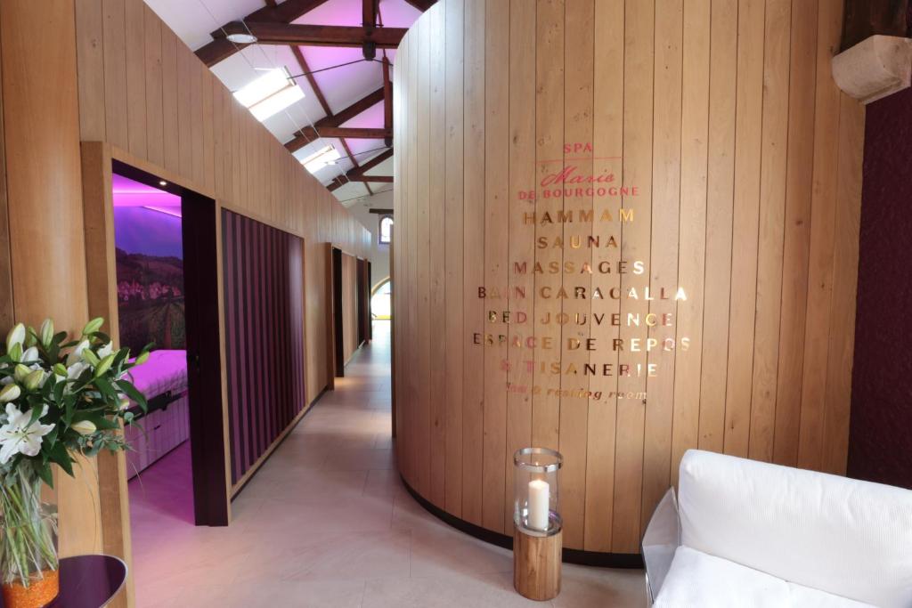 Fotografie z fotogalerie ubytování Hôtel Le Cep & Spa v destinaci Beaune