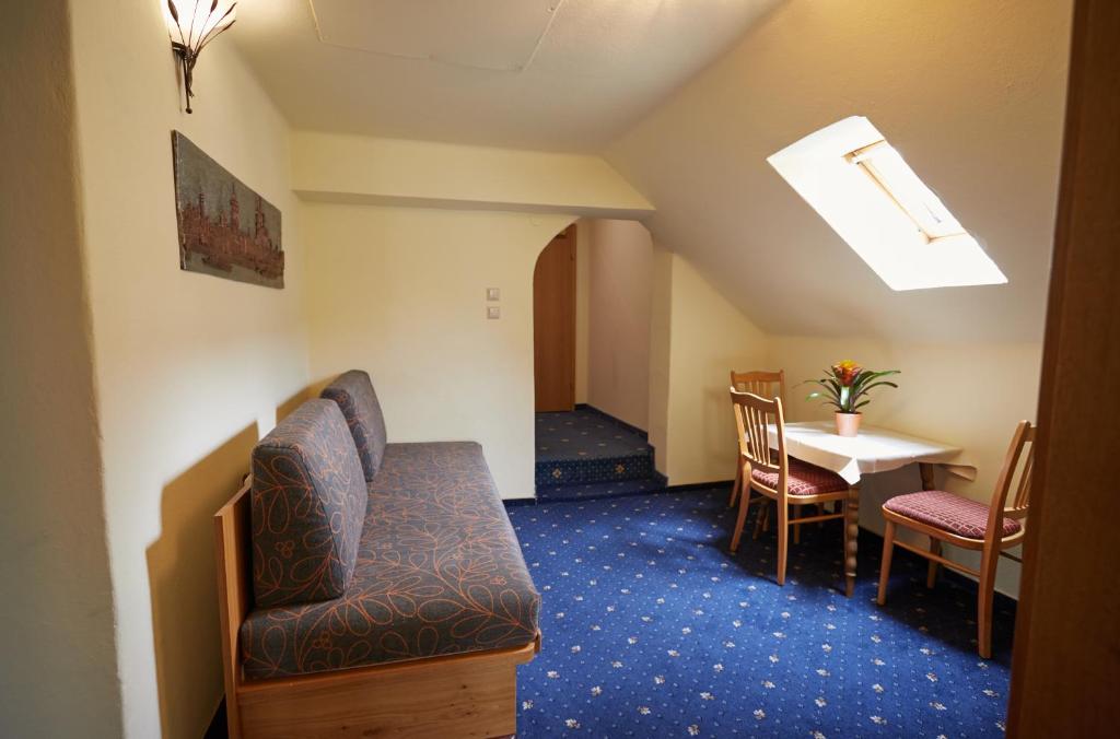 Posezení v ubytování Hotel Gasthof Stenitzer