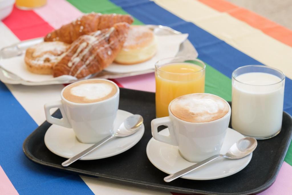 Možnosti snídaně pro hosty v ubytování Meet Hostel Cervia