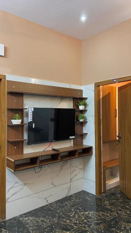 TV a/nebo společenská místnost v ubytování Vagamon Springs