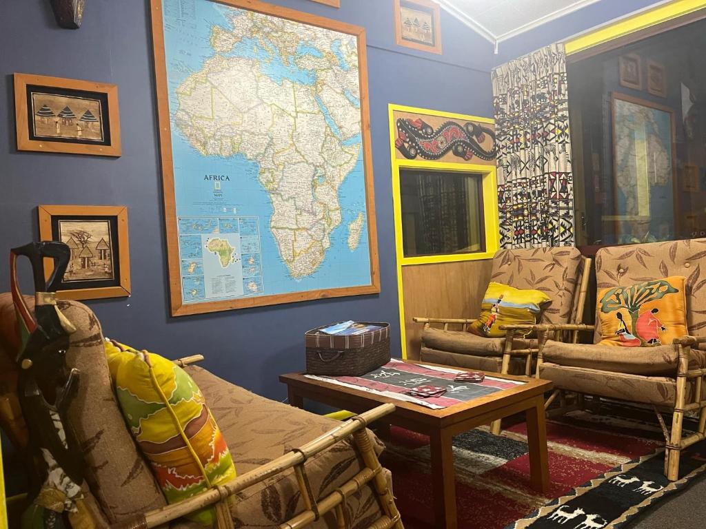 Istumisnurk majutusasutuses Global Village Travellers Lodge