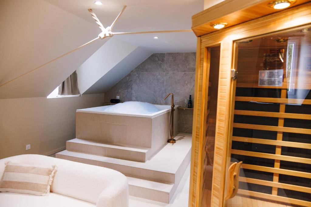 Eden Room - Luxe, Balnéo & Sauna