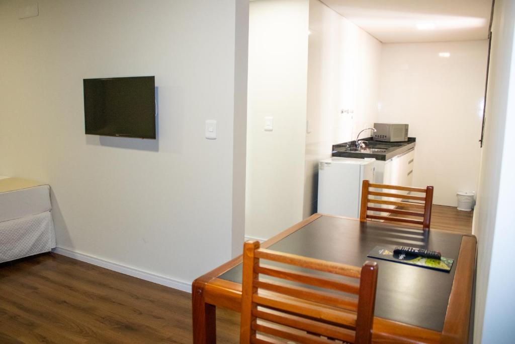 Kuchyň nebo kuchyňský kout v ubytování Golden Ingá Hotel