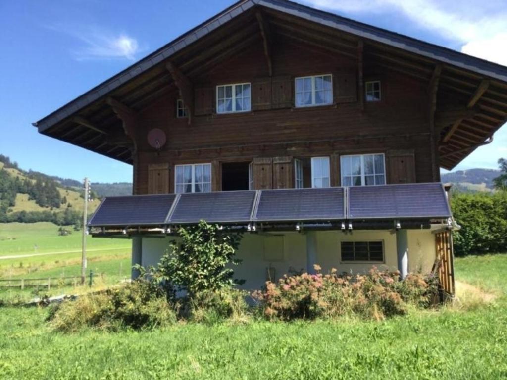 Chalet mit grossem Umschwung - Holiday Home