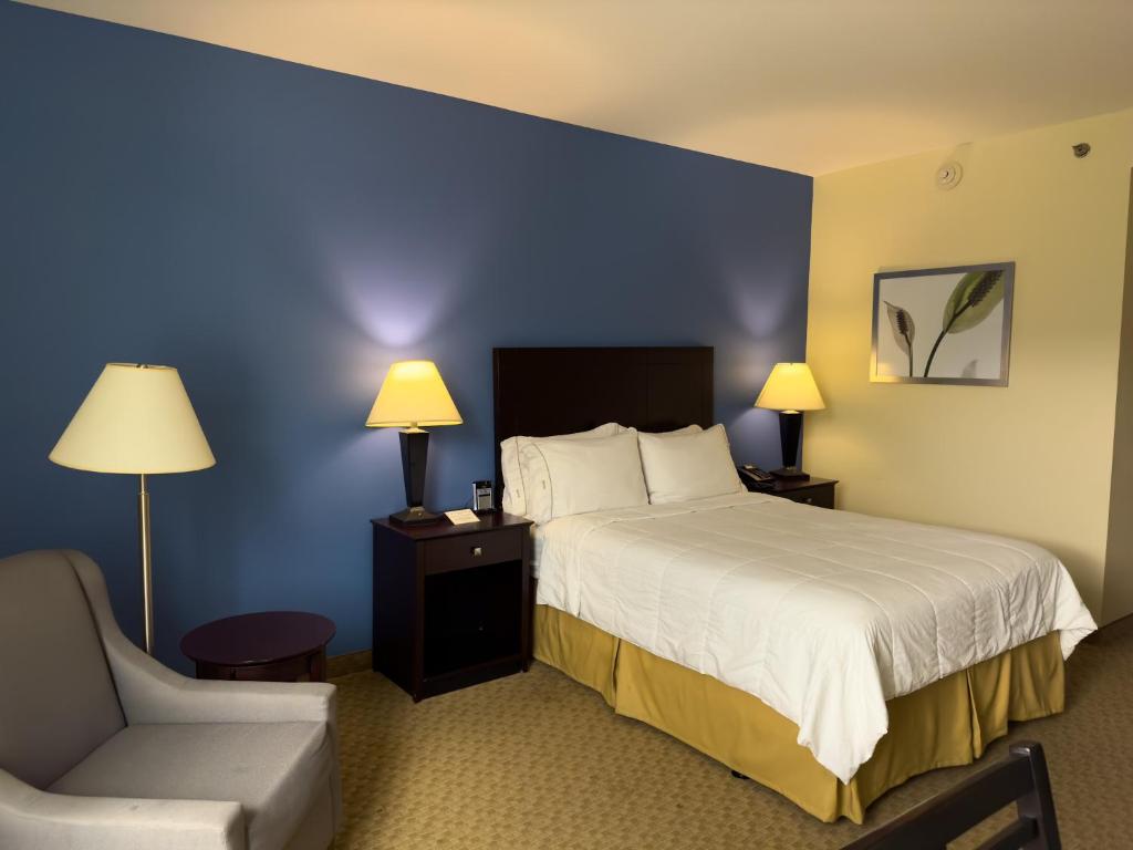 Postel nebo postele na pokoji v ubytování Intercity Hotels San Pedro Sula