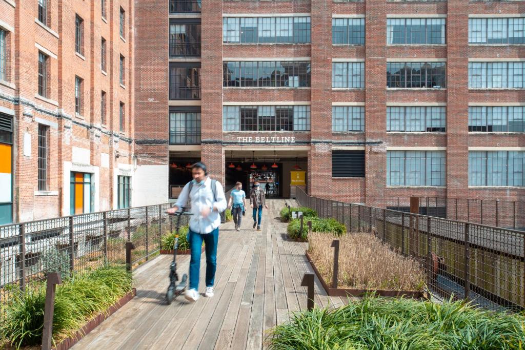 Hosté ubytování Scout Living, powered by Placemakr - Midtown