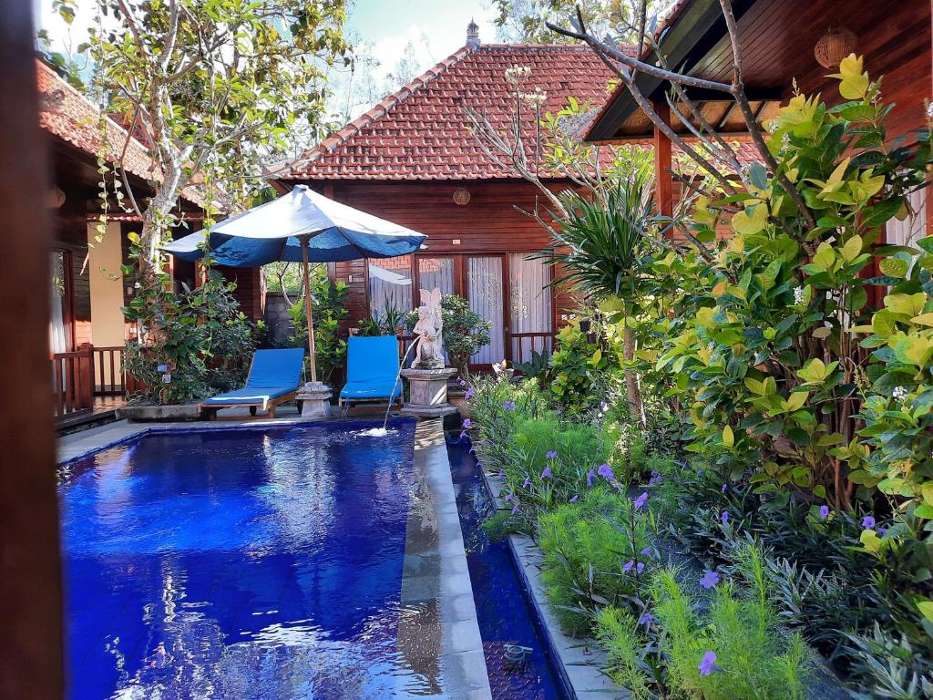 Wait Garden Cottage - 2