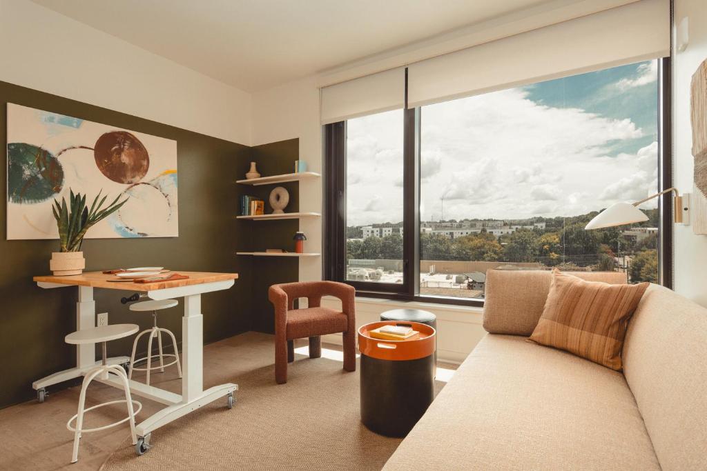 Posezení v ubytování Scout Living, powered by Placemakr - Midtown