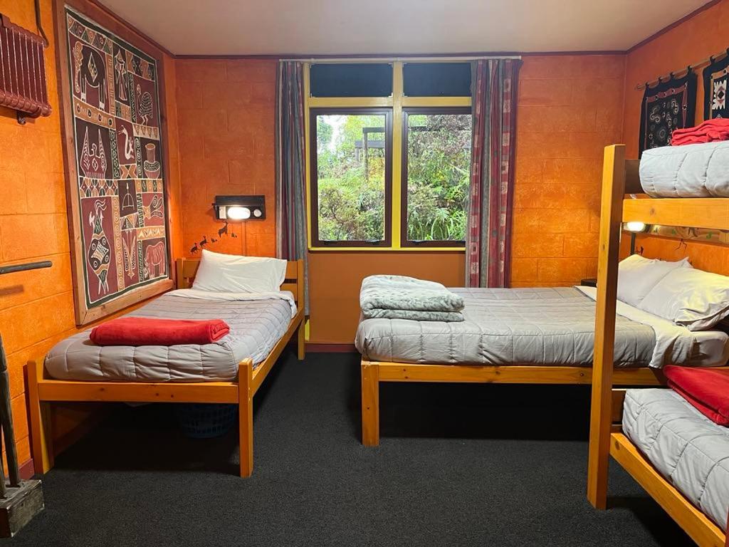 Voodi või voodid majutusasutuse Global Village Travellers Lodge toas