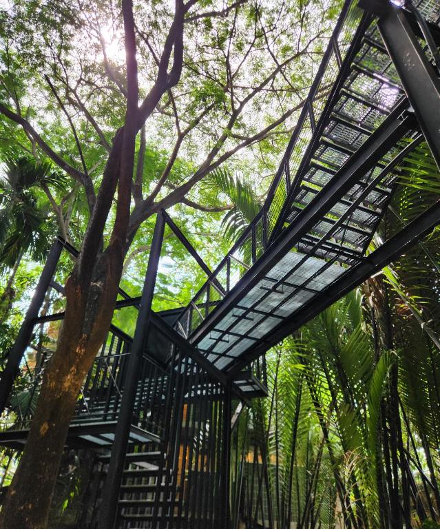Foto sihtkohas Bang Chak asuva majutusasutuse hiddenwoods galeriist