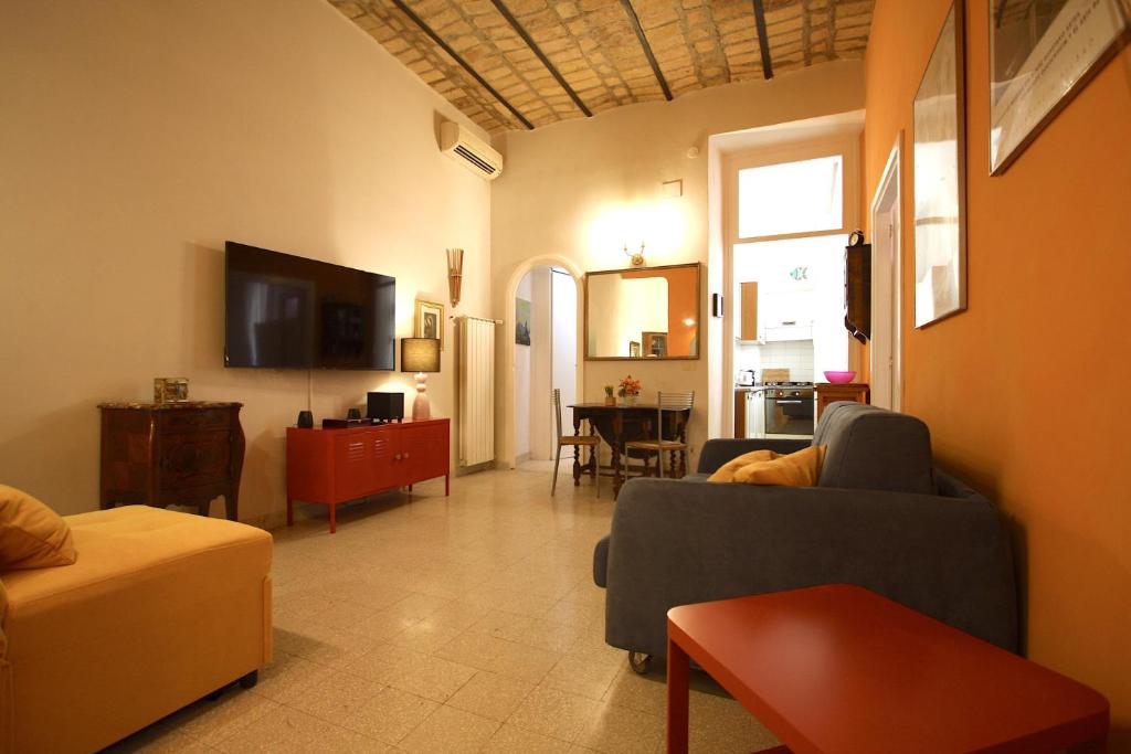 Manara Holiday House