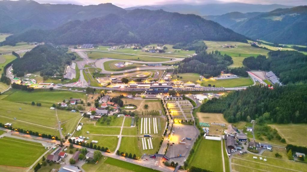 Spielberg front row camp near Red Bull Ring including sounds of pitstops in your tent