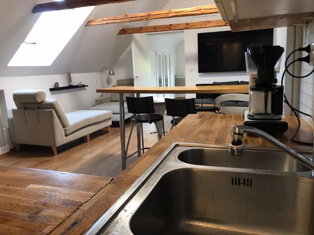 Kuchyň nebo kuchyňský kout v ubytování Hyllstofta cozy Apartmant