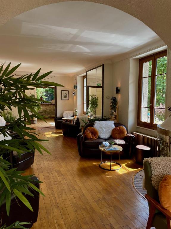 Posezení v ubytování Chalet Hôtel La Sapinière